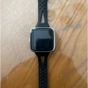 Used Fitbit 2 with 13 bands & charger